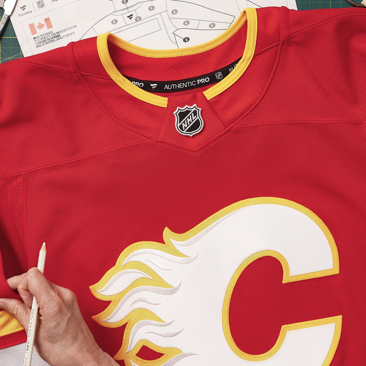 Men's Calgary Flames Fanatics Red Home Authentic Pro Custom Jersey