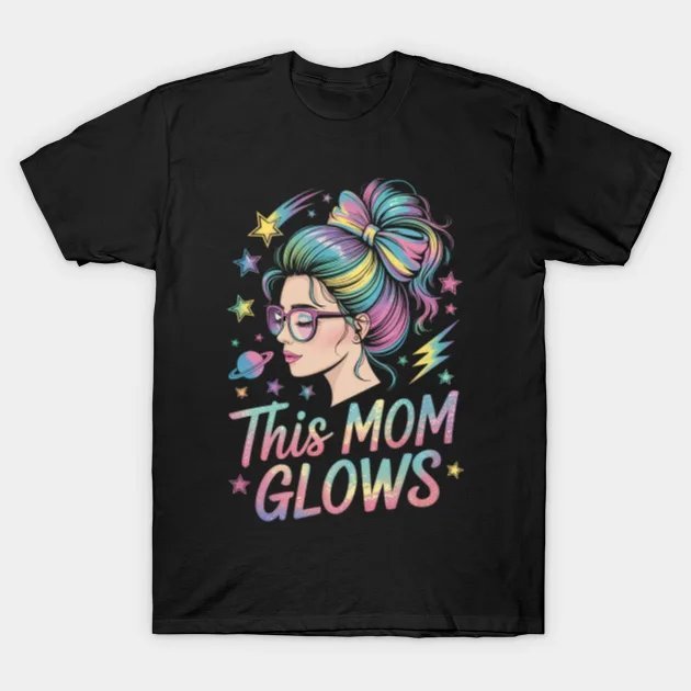 Happy Mothers Day Mom 80'S This Mom Glows T-Shirt