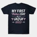 Mummy Est. 2022. Simple Typography Design Perfect For The New Mum Or Mum To Be. T-Shirt