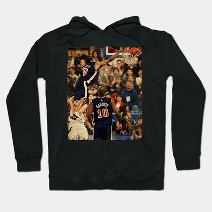 Vince Carter And Kevin Garnett - The Dunk Of Death Hoodie