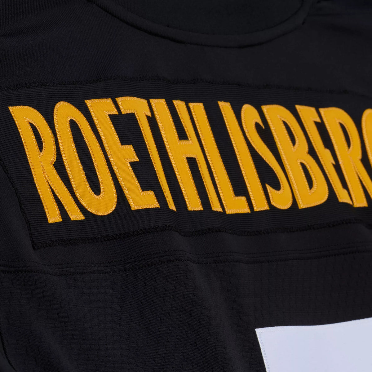 Mitchell & Ness Men's Pittsburgh Steelers Ben Roethlisberger #7 2004 Black Jersey
